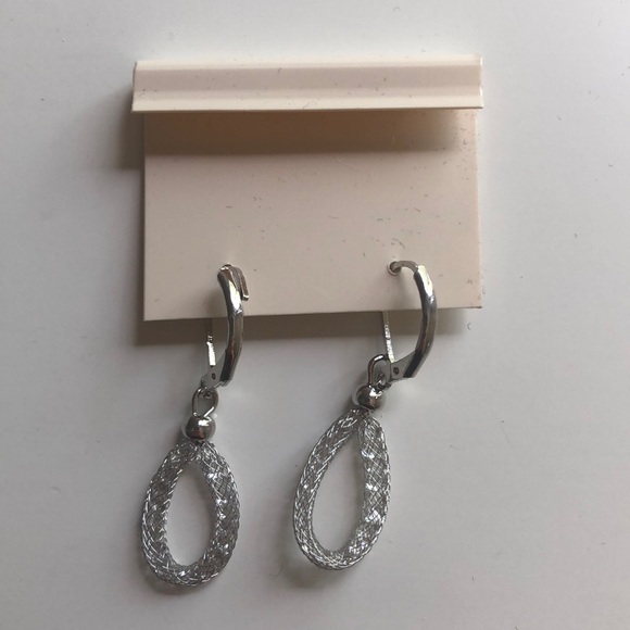 Beautiful silver mesh Celtic earrings - Picture 4 of 4